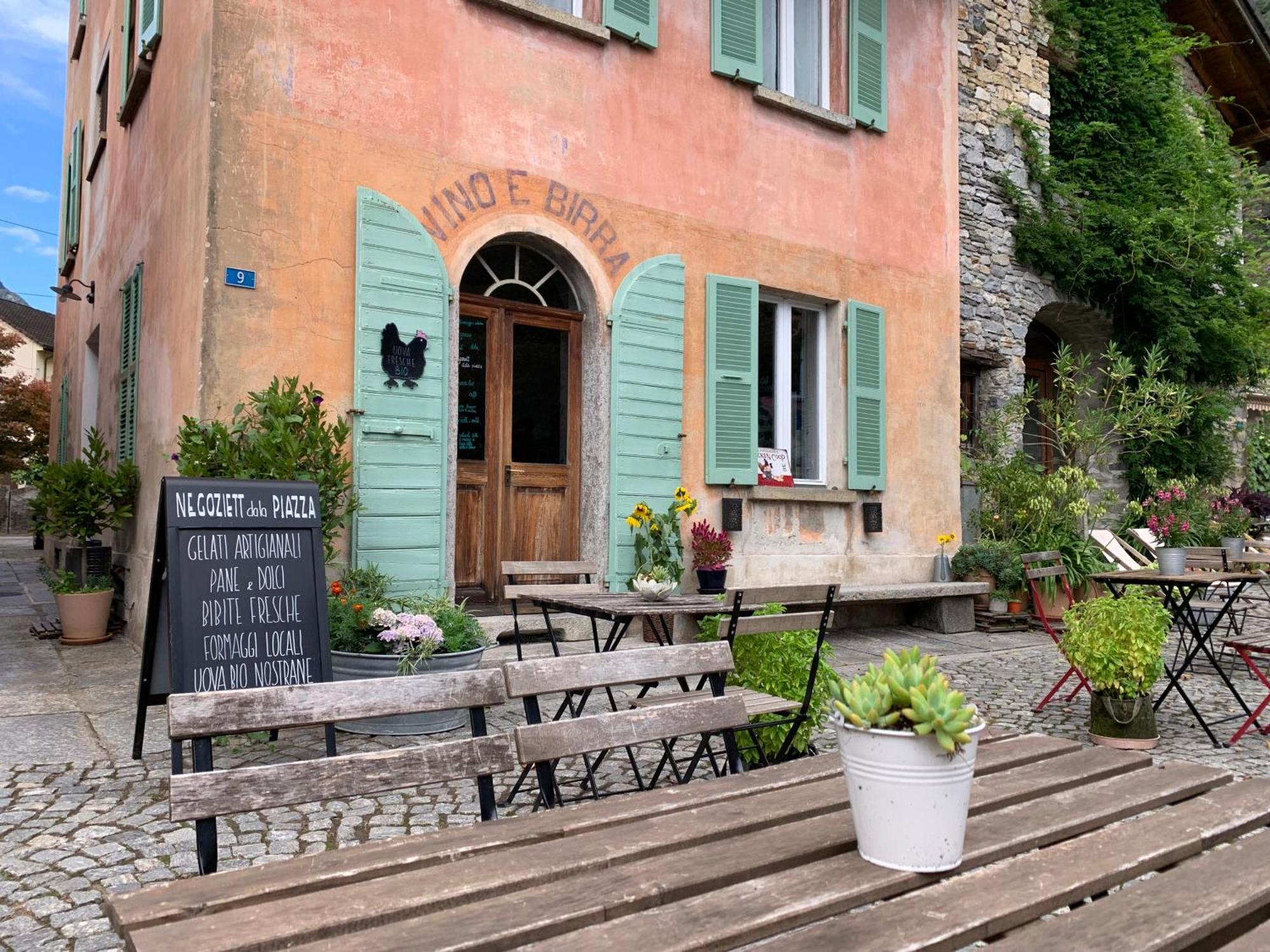 Aparthotel Casa Vino E Birra Osogna Exteriér fotografie
