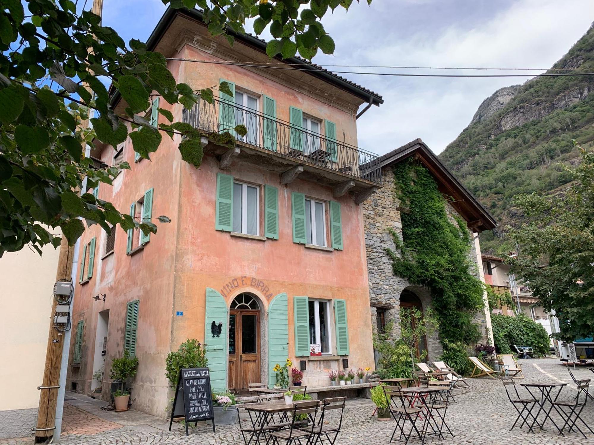 Aparthotel Casa Vino E Birra Osogna Exteriér fotografie